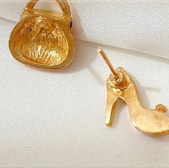 Purse And Heels Red 14K Plated Shiny Alloy Rhinestone Earrings. - Picture 4 of 6